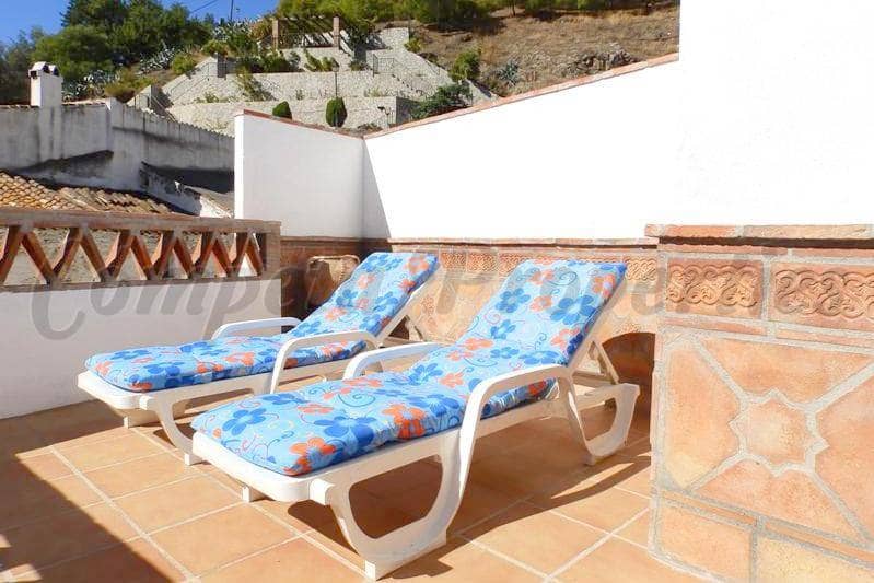 4 soveværelse Byhus til salg i Salares - € 210.000 (Ref: 3207916)