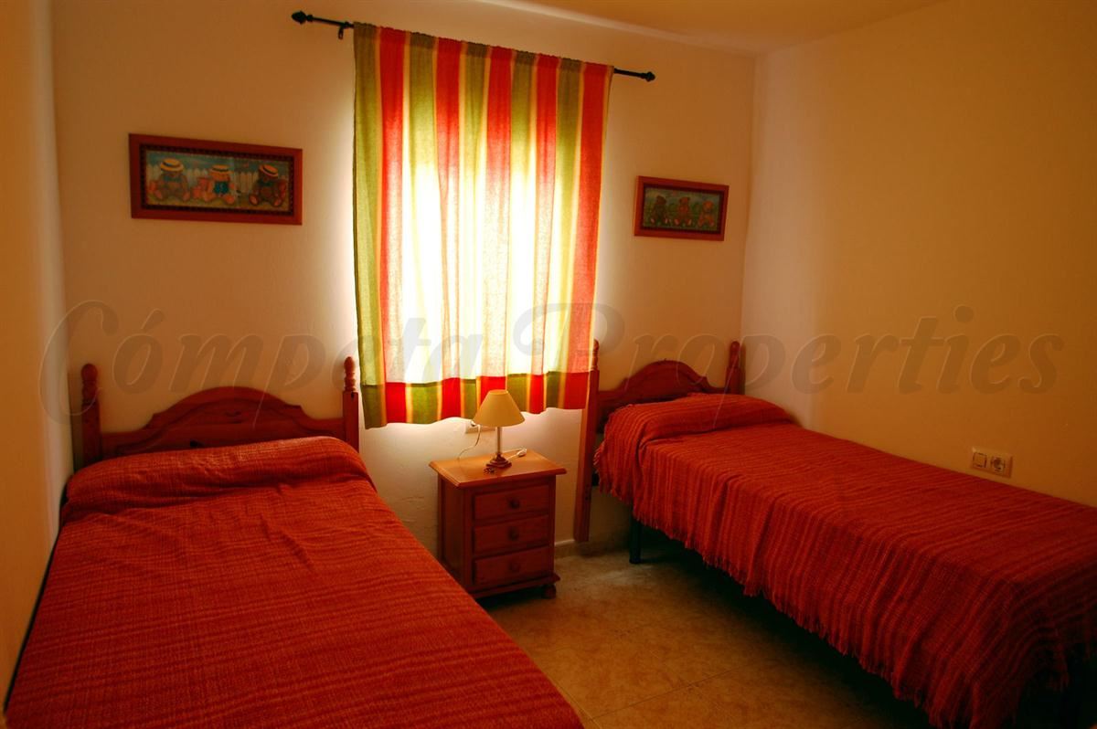 2 slaapkamer Finca/Landhuis voor vakantieverhuur in Torrox met zwembad - € 800 (Ref: 3219762)