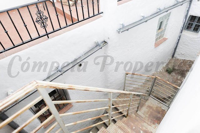 5 slaapkamer Huis te koop in Canillas de Aceituno - € 139.000 (Ref: 3229786)