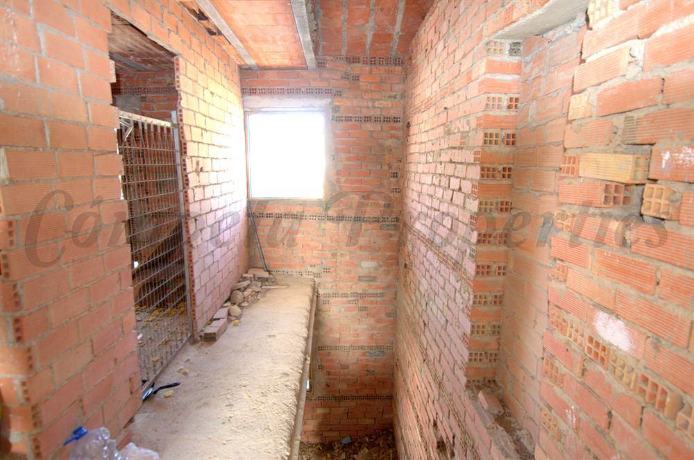 Byhus til salg i Corumbela - € 40.000 (Ref: 3231188)