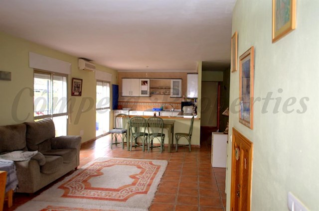 2 soveværelse Lejlighed til salg i Cómpeta - € 136.000 (Ref: 3237352)