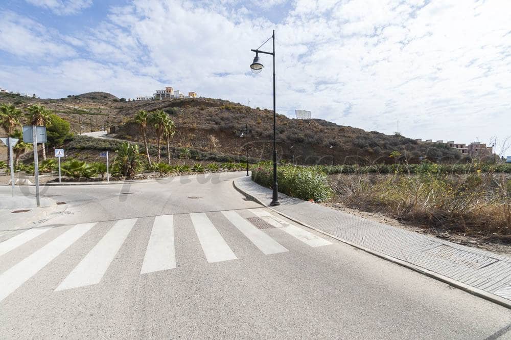 Byggetomt til salgs i Torrox-Costa - € 450 000 (Ref: 3245800)