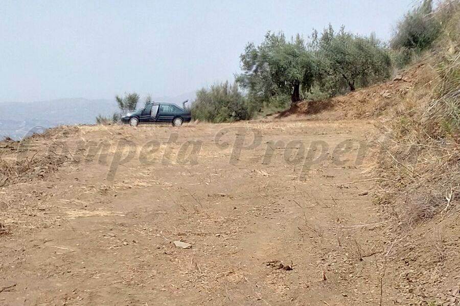 Ubebygd land til salgs i Arenas - € 40 000 (Ref: 3245807)