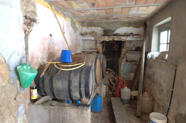 Huis te koop in Canillas de Albaida - € 43.000 (Ref: 3303249)