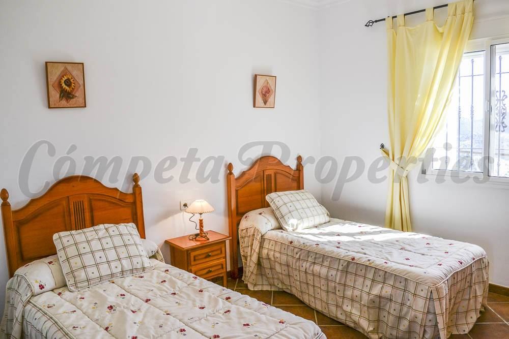 3 slaapkamer Finca/Landhuis voor vakantieverhuur in Torrox met zwembad - € 625 (Ref: 3336549)