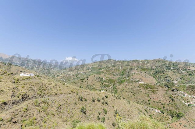 Mark till salu i Cómpeta - 41 000 € (Ref: 3454961)