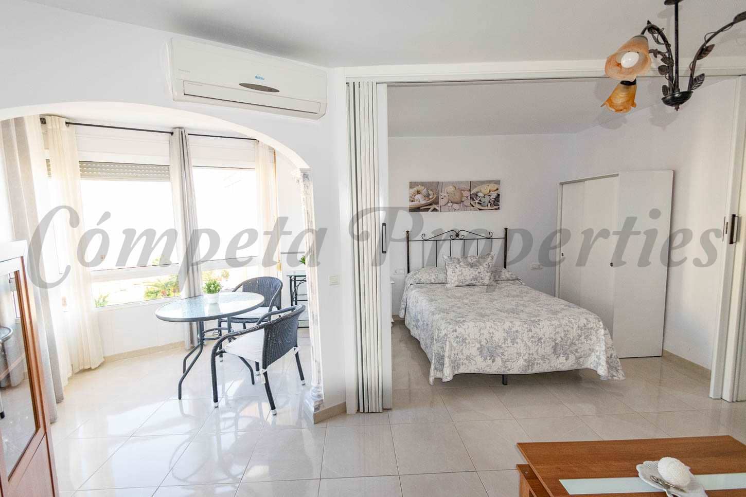 1 slaapkamer Strandappartement voor vakantieverhuur in Torrox-Costa met zwembad - € 500 (Ref: 3474381)