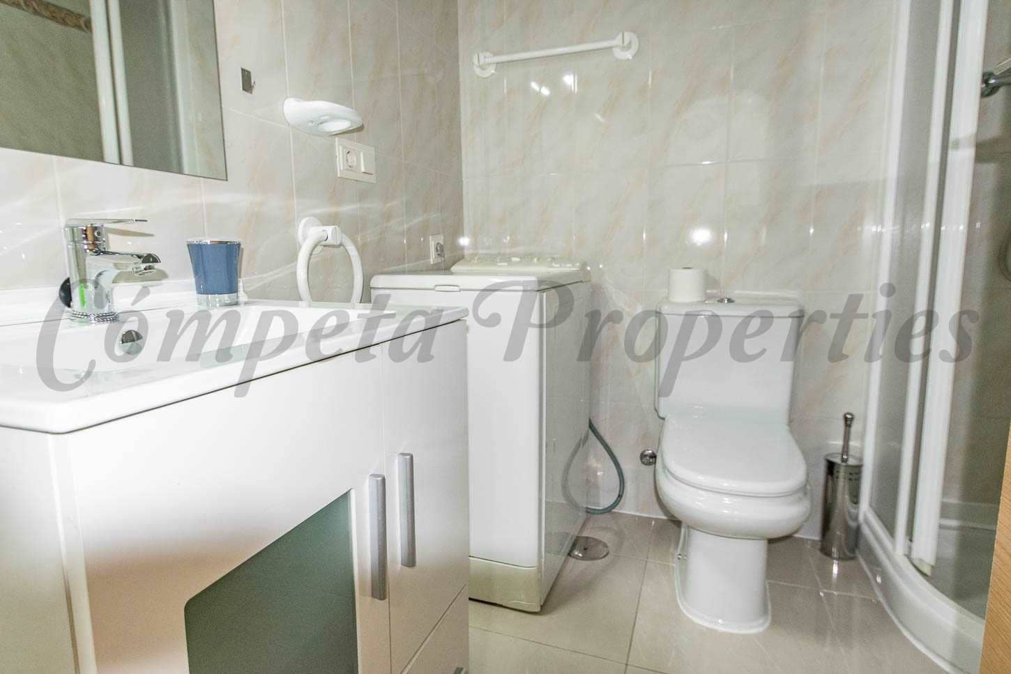 1 slaapkamer Strandappartement voor vakantieverhuur in Torrox-Costa met zwembad - € 500 (Ref: 3474381)