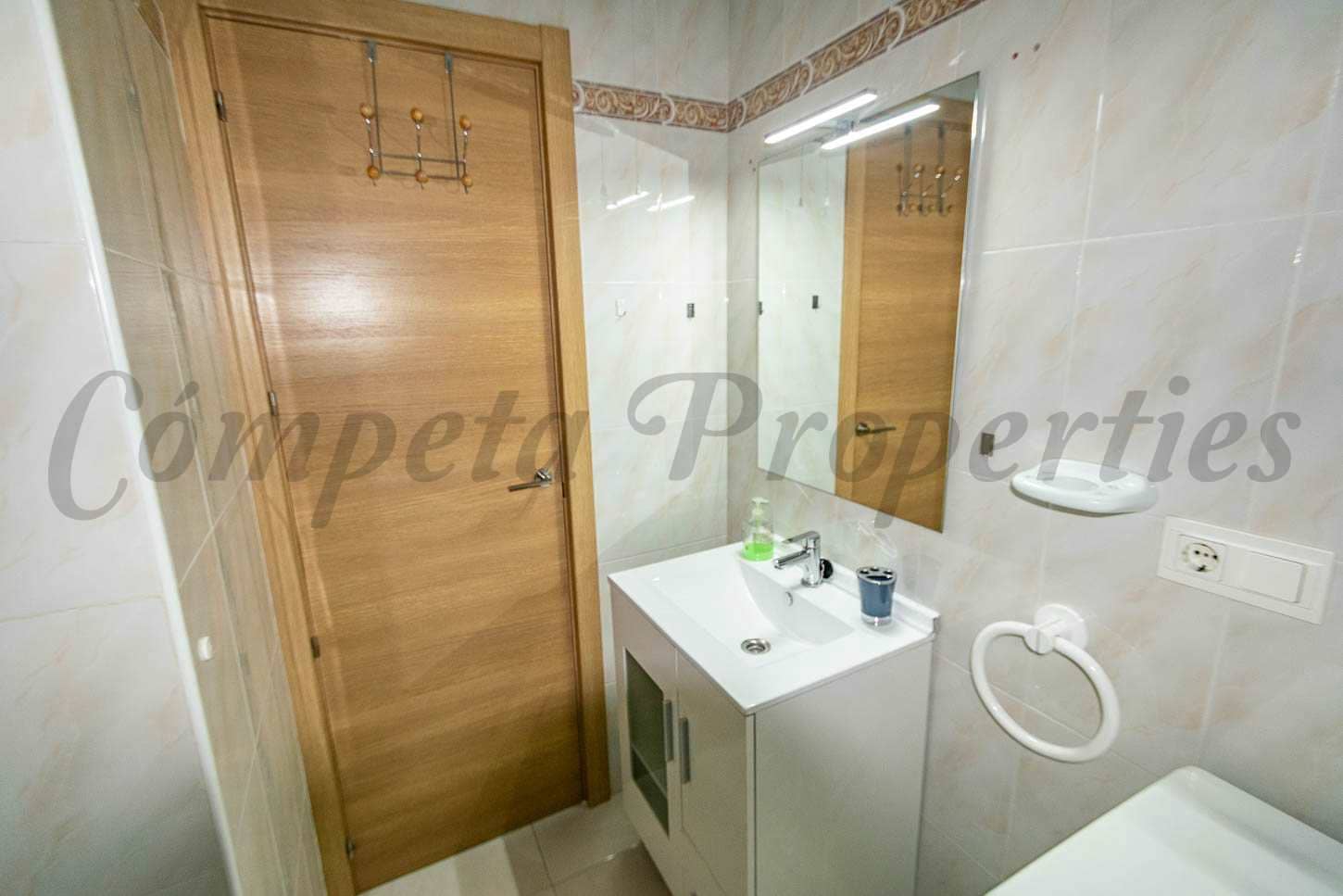 1 slaapkamer Strandappartement voor vakantieverhuur in Torrox-Costa met zwembad - € 500 (Ref: 3474381)