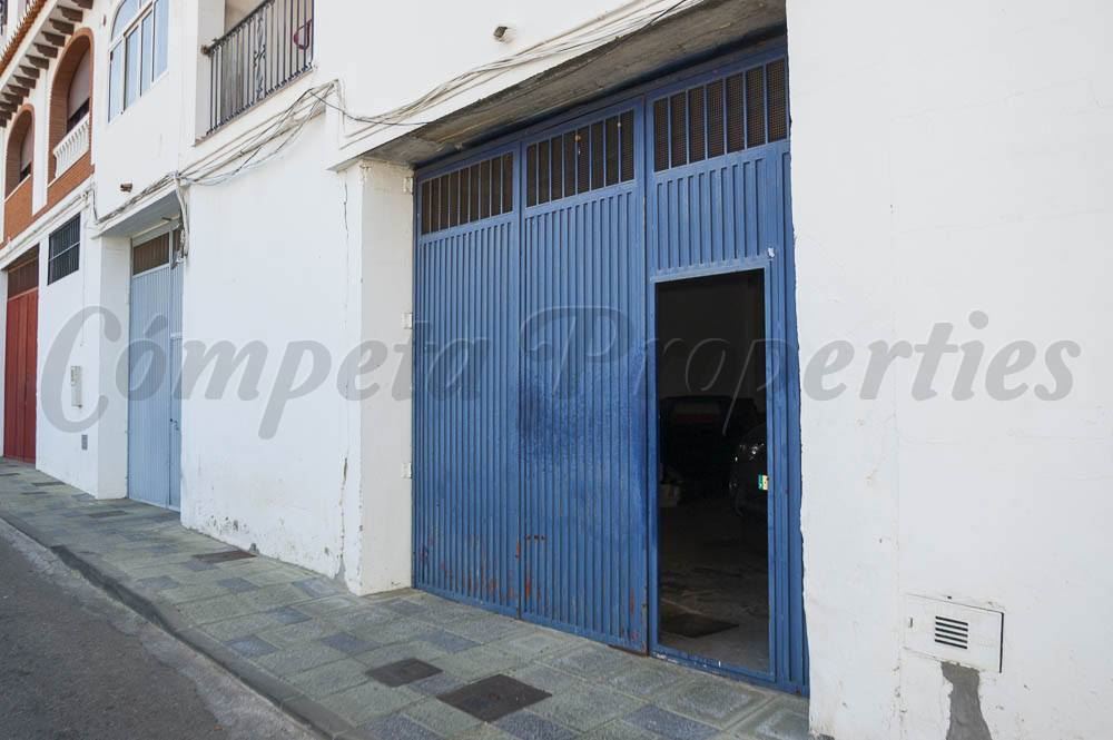 Erhverv til salg i Competa med garage - € 97.000 (Ref: 3476633)