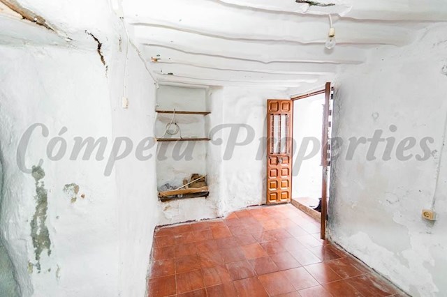 1 slaapkamer Huis te koop in Sedella - € 45.000 (Ref: 3525620)