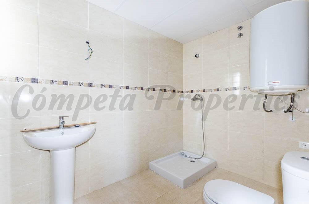 2 slaapkamer Appartement te koop in Canillas de Albaida - € 87.000 (Ref: 3536035)