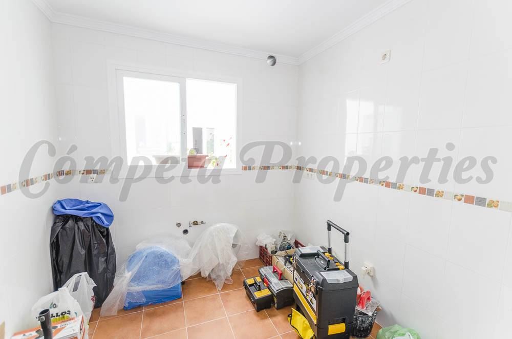 2 slaapkamer Appartement te koop in Canillas de Albaida - € 87.000 (Ref: 3536035)