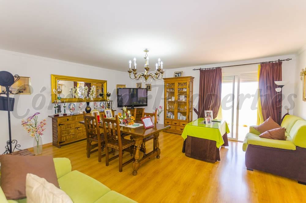 3 slaapkamer Appartement te koop in Canillas de Albaida - € 252.000 (Ref: 3536042)