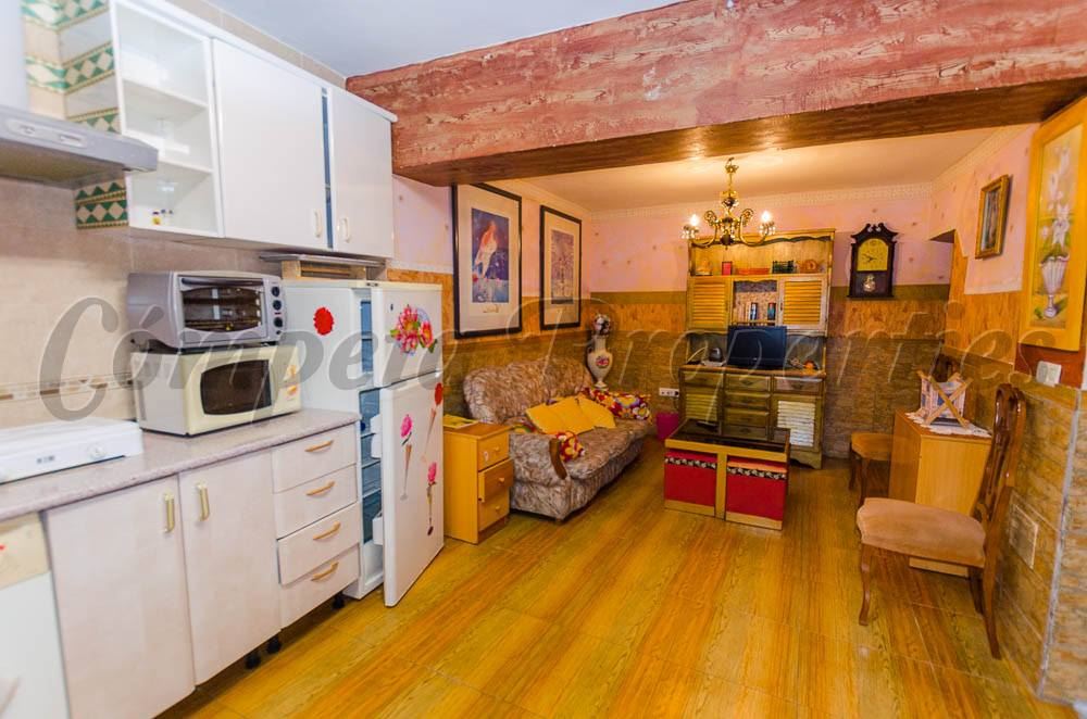 2 slaapkamer Huis te koop in Competa - € 56.000 (Ref: 3542407)