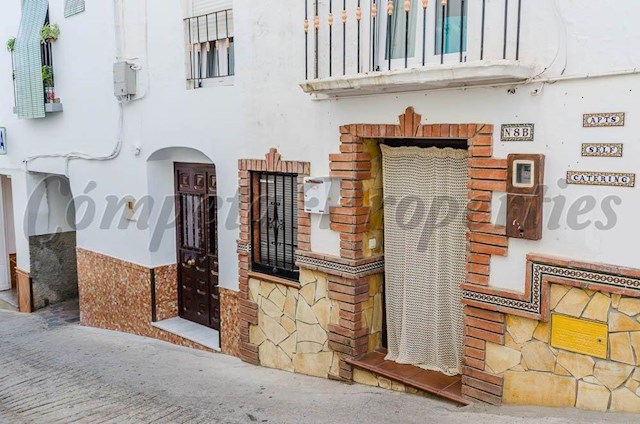 2 slaapkamer Huis te koop in Cómpeta - € 56.000 (Ref: 3542407)