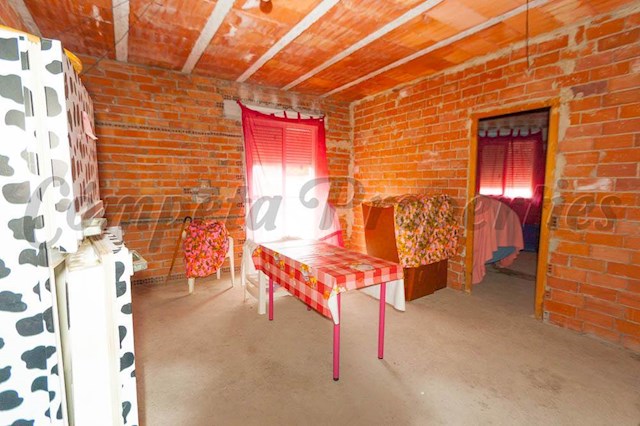 4 soveværelse Byhus til salg i Archez med garage - € 210.000 (Ref: 3555620)