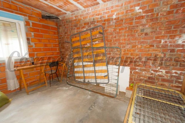 4 soveværelse Byhus til salg i Archez med garage - € 210.000 (Ref: 3555620)