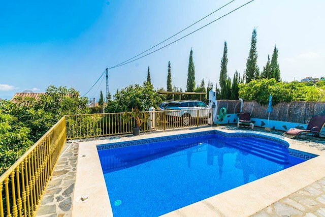 2 slaapkamer Finca/Landhuis voor vakantieverhuur in Frigiliana met zwembad - € 875 (Ref: 3559674)