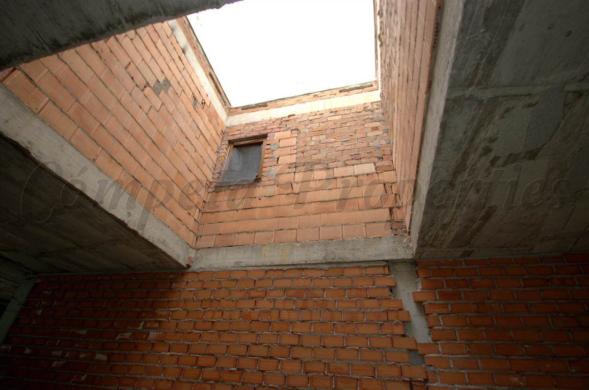 Autotalli vuokrattavana paikassa Canillas de Albaida - 350 € (Ref: 3640994)