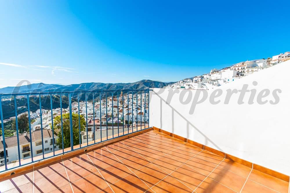 3 chambre Maison de Ville à vendre à Competa avec piscine garage - 395 000 € (Ref: 3648797)