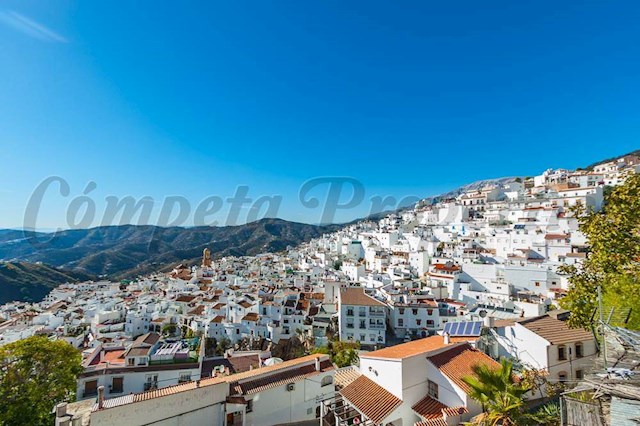 3 slaapkamer Huis te koop in Cómpeta met zwembad garage - € 395.000 (Ref: 3648797)