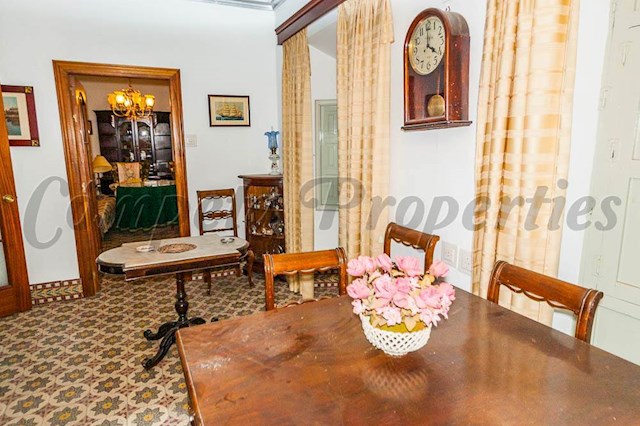 9 slaapkamer Huis te koop in Cómpeta - € 210.000 (Ref: 3663057)