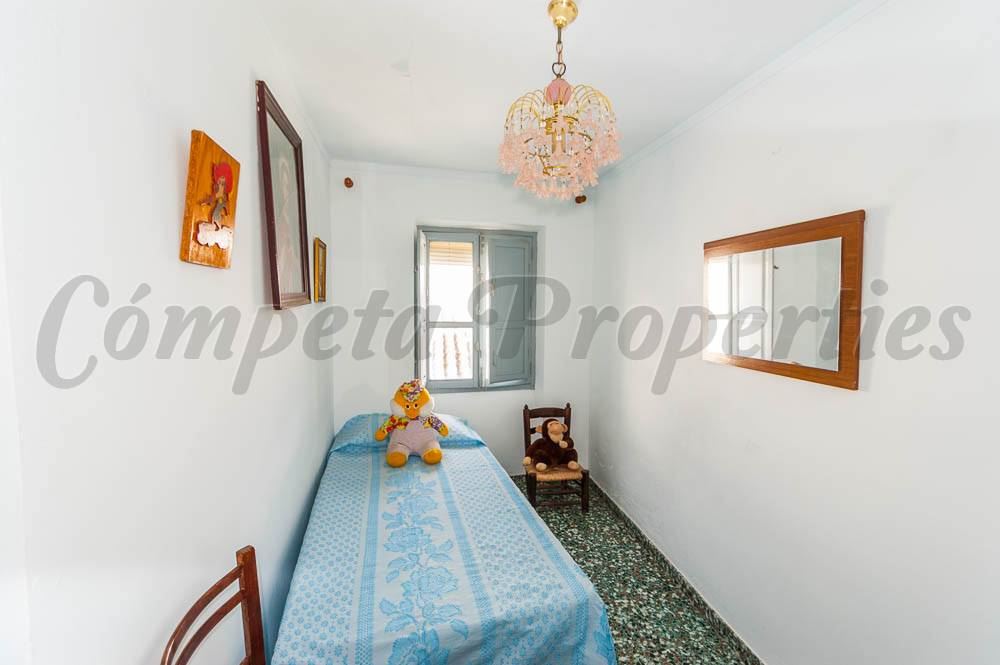 3 slaapkamer Huis te koop in Competa - € 129.000 (Ref: 3676938)