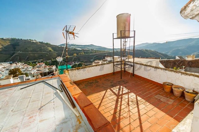 3 slaapkamer Huis te koop in Cómpeta - € 129.000 (Ref: 3676938)