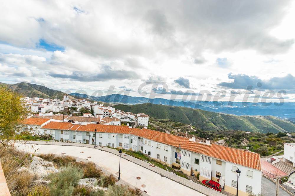 Grunde uden byggetilladelser til salg i Canillas de Aceituno - € 150.000 (Ref: 3800924)