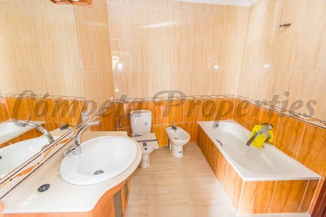 2 slaapkamer Appartement te koop in Algarrobo - € 140.000 (Ref: 3816909)