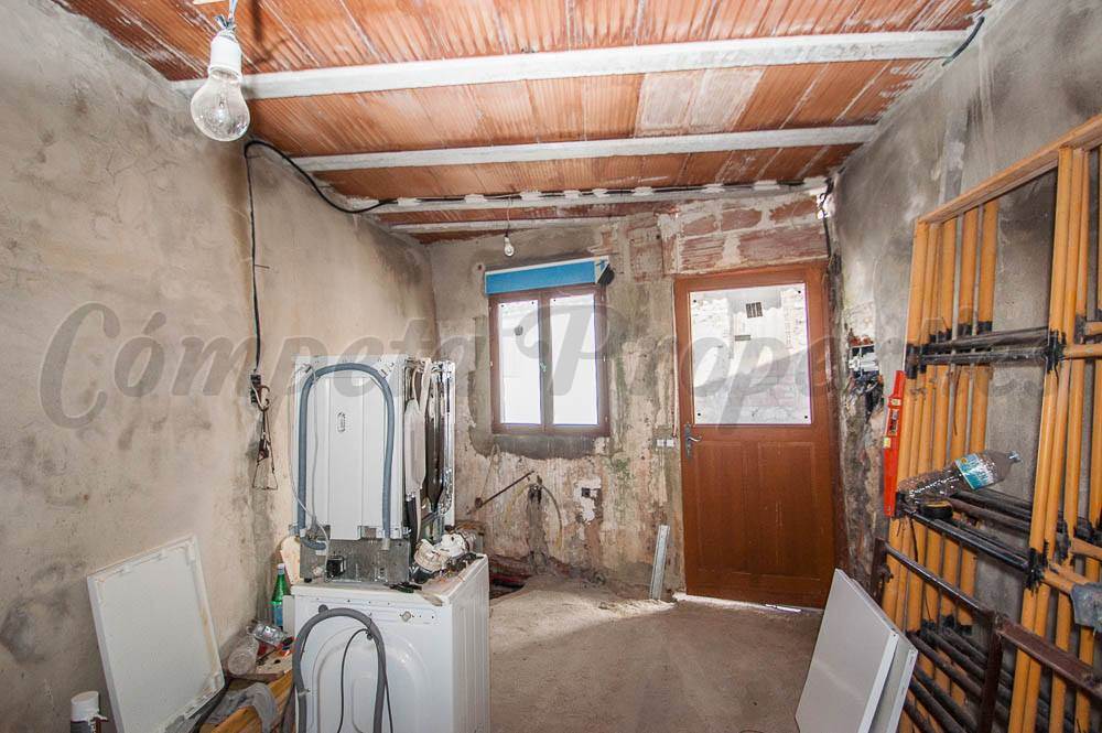 3 slaapkamer Huis te koop in Canillas de Albaida - € 60.000 (Ref: 3820666)