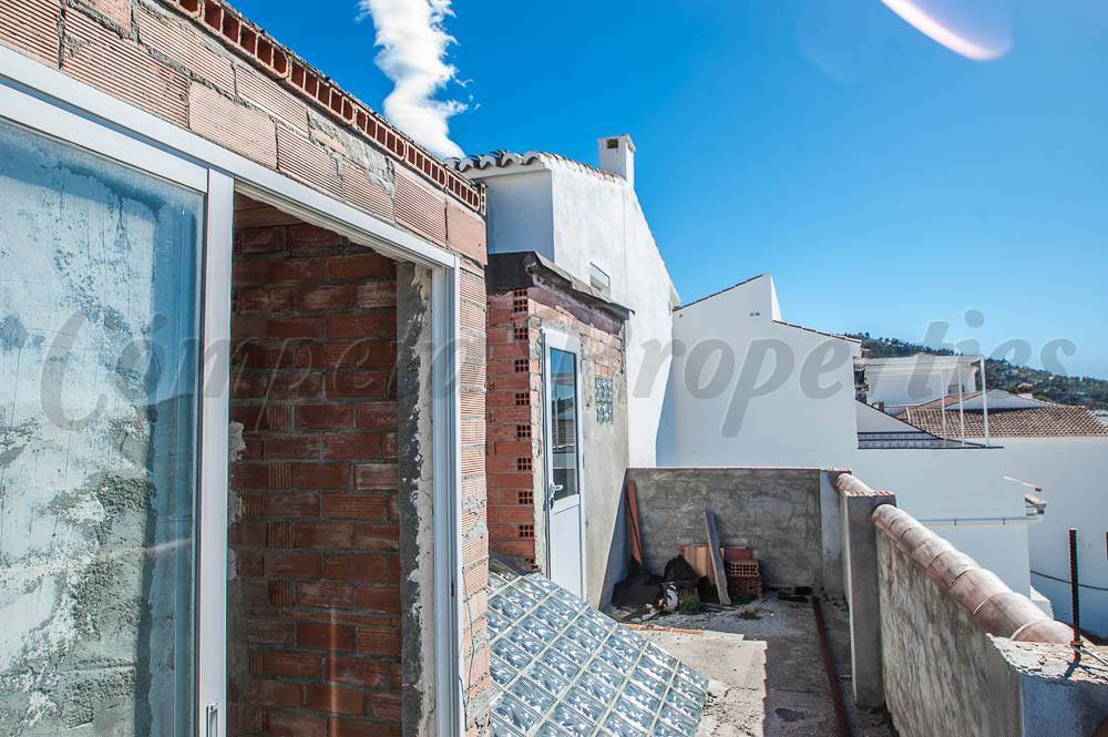 3 slaapkamer Huis te koop in Canillas de Albaida - € 60.000 (Ref: 3820666)