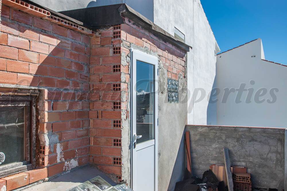 3 slaapkamer Huis te koop in Canillas de Albaida - € 60.000 (Ref: 3820666)