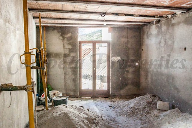 3 slaapkamer Huis te koop in Canillas de Albaida - € 60.000 (Ref: 3820666)