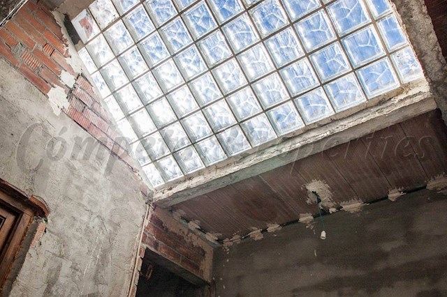 3 slaapkamer Huis te koop in Canillas de Albaida - € 60.000 (Ref: 3820666)