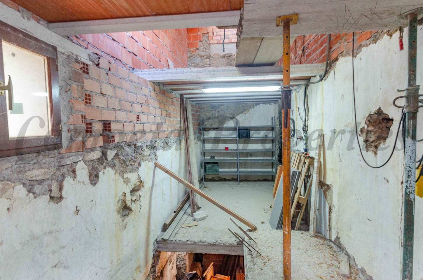 3 slaapkamer Huis te koop in Canillas de Albaida - € 66.000 (Ref: 3831271)