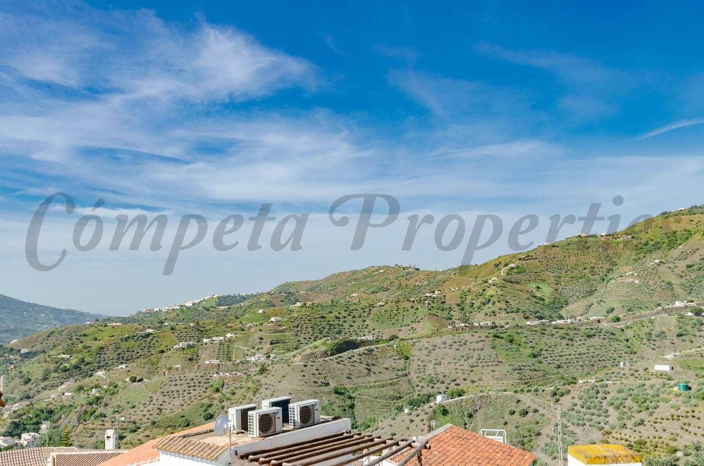 3 slaapkamer Huis te koop in Canillas de Albaida - € 66.000 (Ref: 3831271)