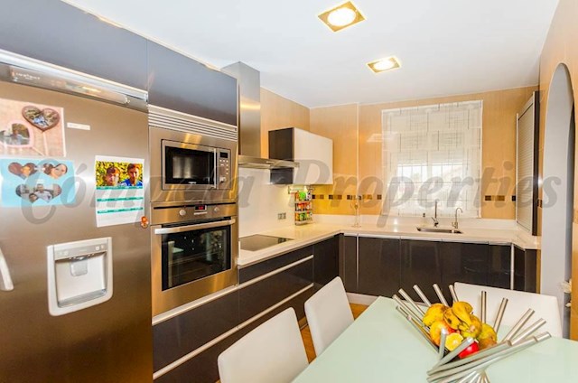 3 slaapkamer Huis te koop in Archez met garage - € 315.000 (Ref: 3878162)