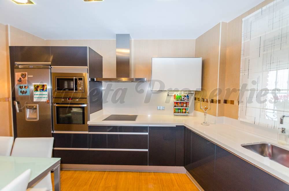 3 slaapkamer Huis te koop in Archez met garage - € 315.000 (Ref: 3878162)