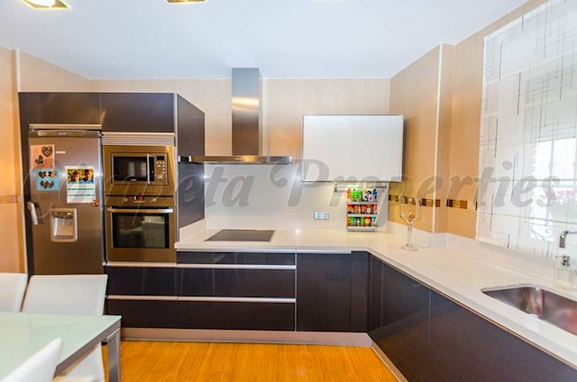 3 slaapkamer Huis te koop in Archez met garage - € 315.000 (Ref: 3878162)