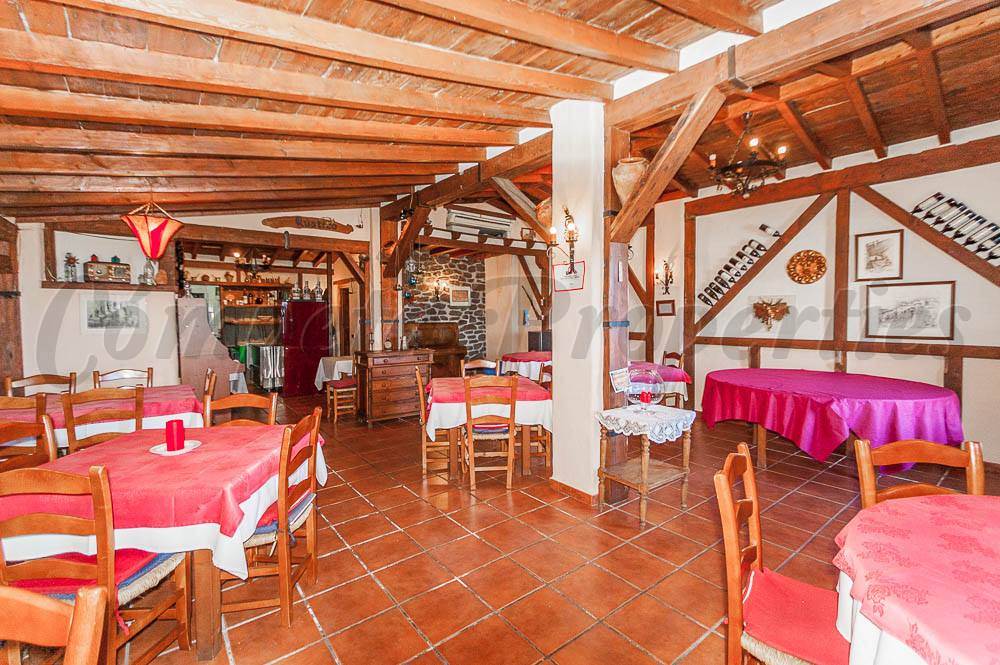 Commercial for sale in Competa - € 215,000 (Ref: 3886711)