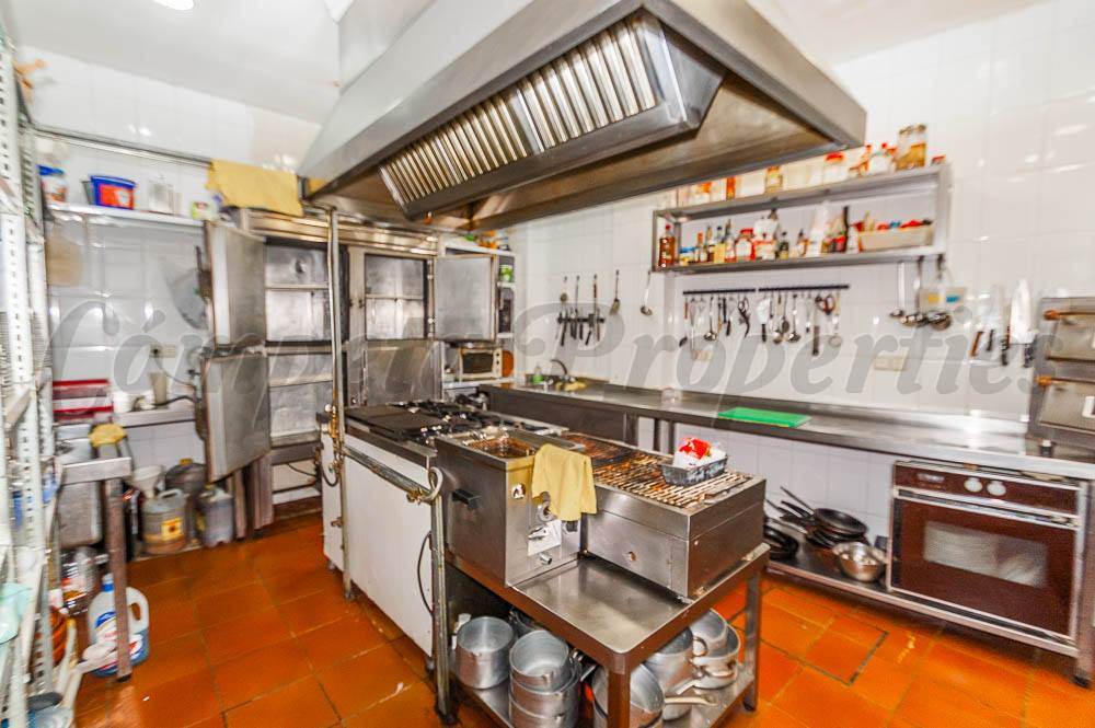 Commercial for sale in Competa - € 215,000 (Ref: 3886711)