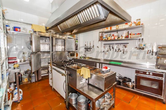 Erhverv til salg i Cómpeta - € 215.000 (Ref: 3886711)