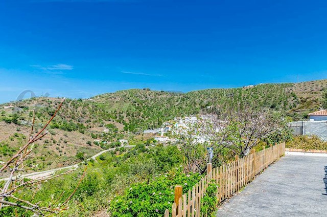 4 camera da letto Villa da affitare come casa vacanza in Arenas con piscina - 825 € (Rif: 3914718)