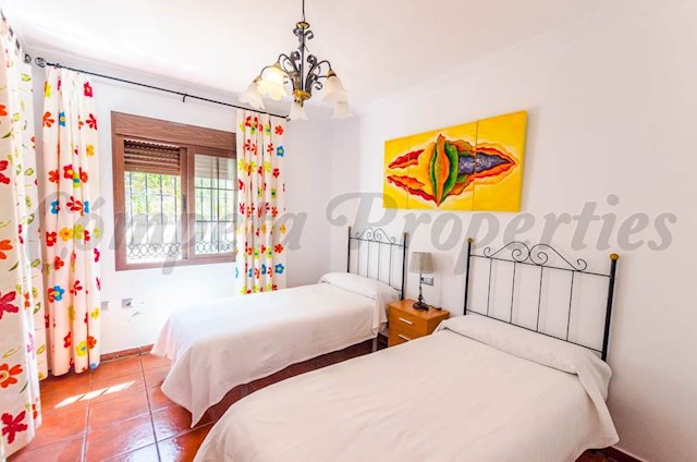 4 camera da letto Villa da affitare come casa vacanza in Arenas con piscina - 825 € (Rif: 3914718)