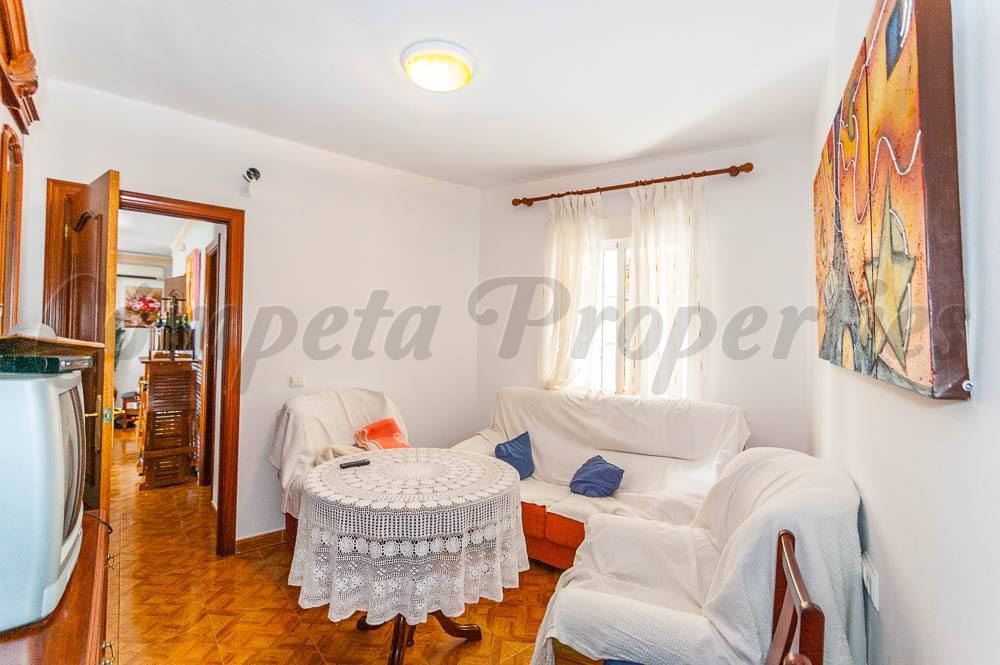 4 soveværelse Byhus til salg i Sedella med garage - € 252.000 (Ref: 3965899)