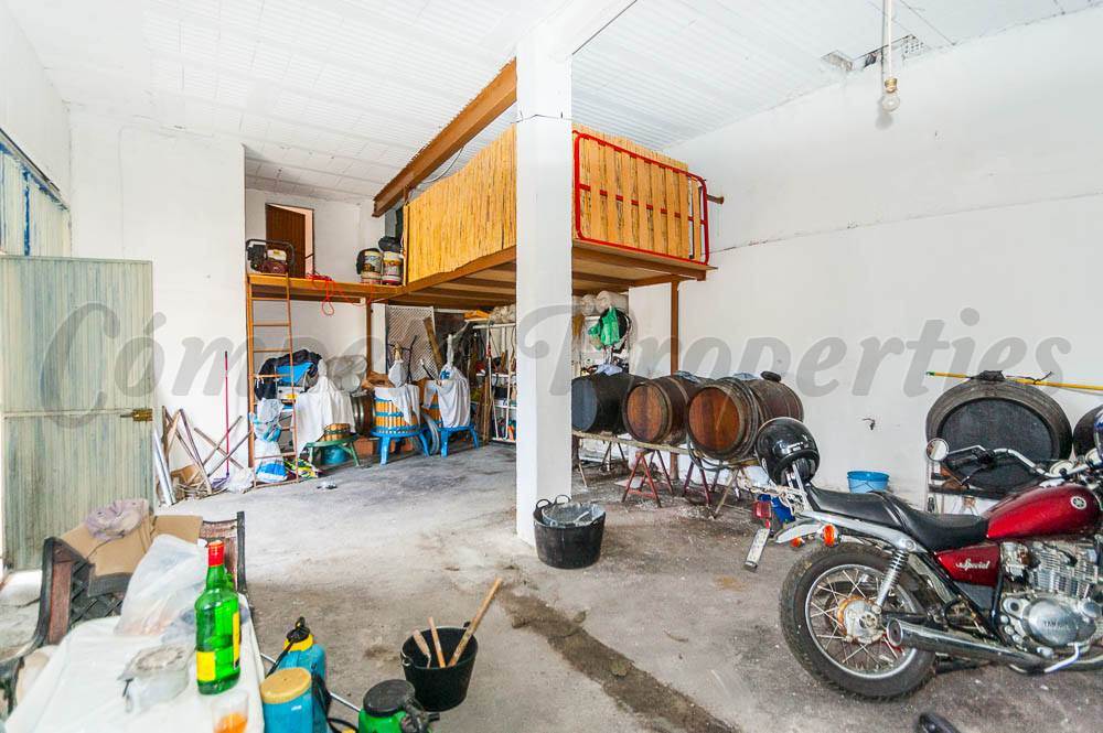 4 soveværelse Byhus til salg i Sedella med garage - € 252.000 (Ref: 3965899)