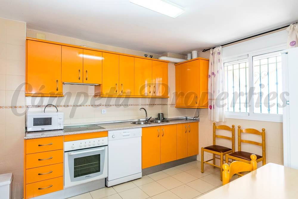 4 sypialnia Finka/Dom wiejski na sprzedaż w Torrox z basenem - 735 000 € (Ref: 3980534)