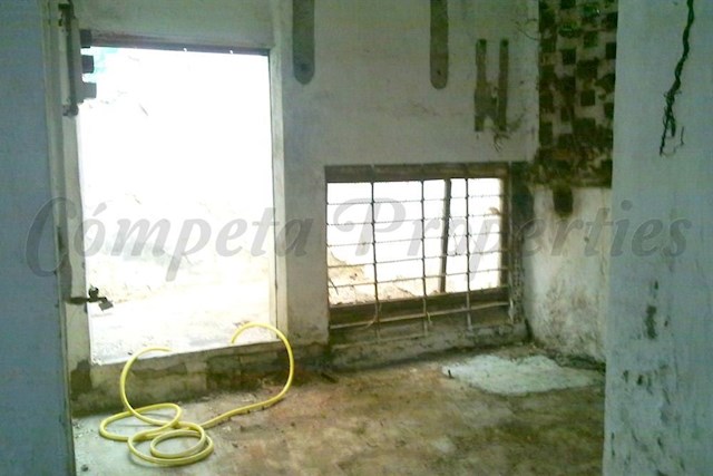 Virksomhed til salg i Torrox - € 108.000 (Ref: 4041733)